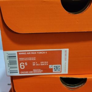 Women's Nike Airmax Torch 4